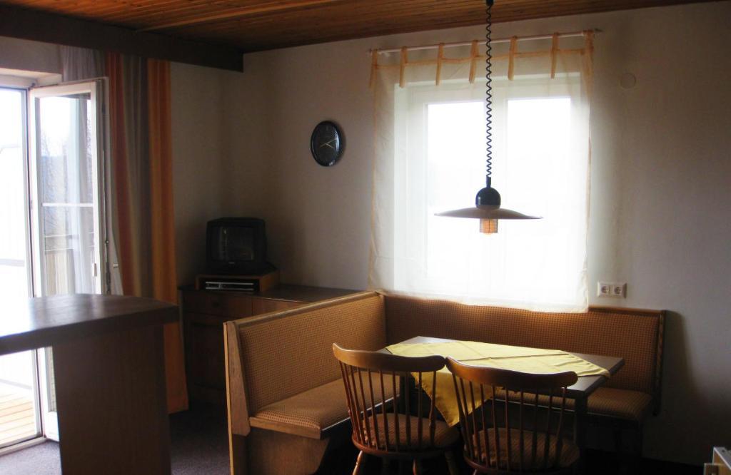 מילסטאט Edwards Apartment חדר תמונה
